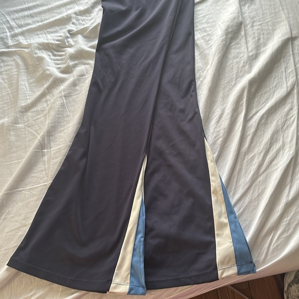 Wilo two tone split yoga pants